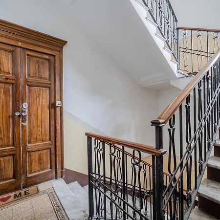 Lovely Apartment In Milano-Porta Romana W/ Balcony Exterior photo